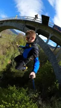 Saut Pendulaire (formule Solo)